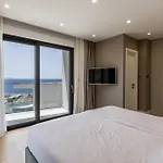 Beachfront Luxury Luce, Featuring A Heated Pool, Fitness Area, And Sauna *