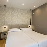 Beachfront Luxury Luce, Featuring A Heated Pool, Fitness Area, And Sauna Potomje