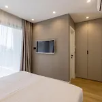Beachfront Luxury Luce, Featuring A Heated Pool, Fitness Area, And Sauna Potomje