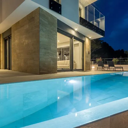 Luxury Luce, Direkt Am Villa *