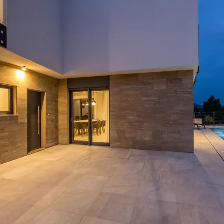 Villa Luxury Luce, Direkt Am Potomje