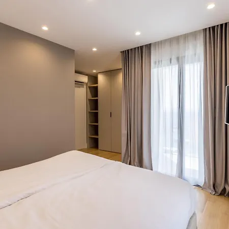 Beachfront Luxury Luce, Featuring A Heated Pool, Fitness Area, And Sauna Βίλα *