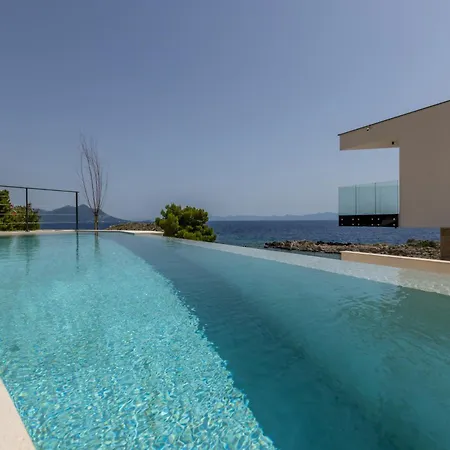 Βίλα Beachfront Luxury Luce, Featuring A Heated Pool, Fitness Area, And Sauna *