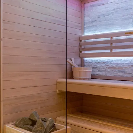 Beachfront Luxury Luce, Featuring A Heated Pool, Fitness Area, And Sauna Βίλα Potomje