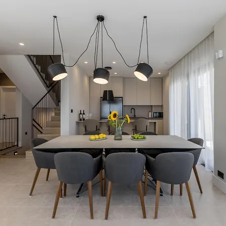 Beachfront Luxury Luce, Featuring A Heated Pool, Fitness Area, And Sauna Βίλα