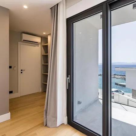 Βίλα Beachfront Luxury Luce, Featuring A Heated Pool, Fitness Area, And Sauna Potomje