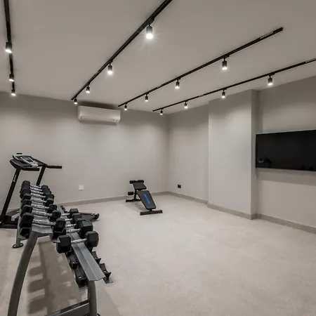 Beachfront Luxury Luce, Featuring A Heated Pool, Fitness Area, And Sauna *