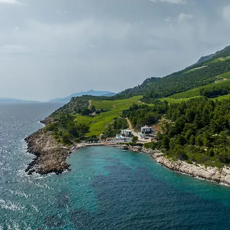 Luxury Luce, Direkt Am Potomje