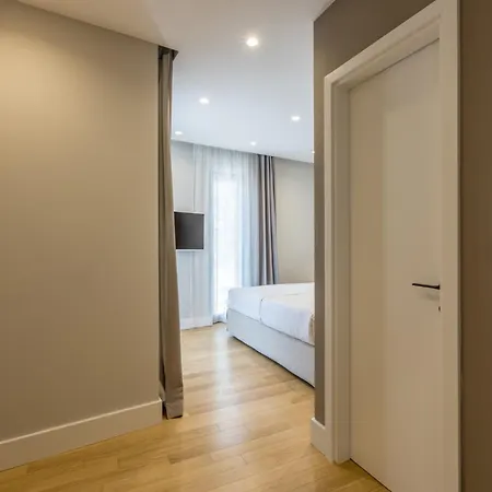 Beachfront Luxury Luce, Featuring A Heated Pool, Fitness Area, And Sauna Βίλα