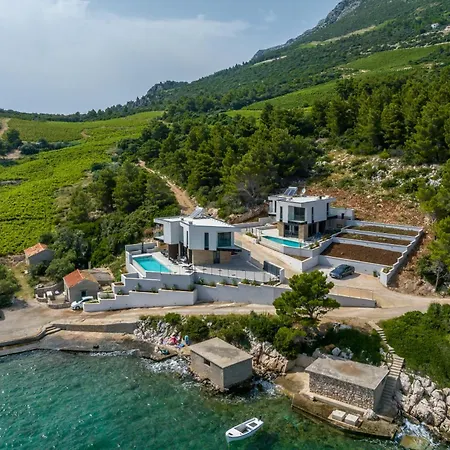 Beachfront Luxury Luce, Featuring A Heated Pool, Fitness Area, And Sauna Βίλα Potomje
