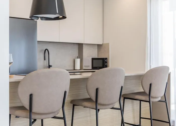 Beachfront Luxury Luce, Featuring A Heated Pool, Fitness Area, And Sauna * Potomje