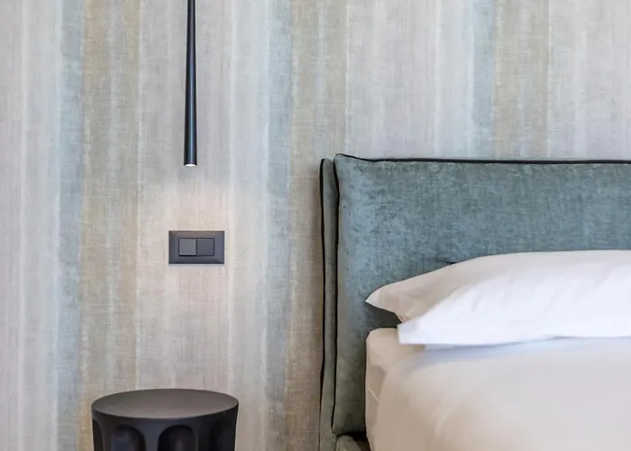 Beachfront Luxury Luce, Featuring A Heated Pool, Fitness Area, And Sauna Willa *