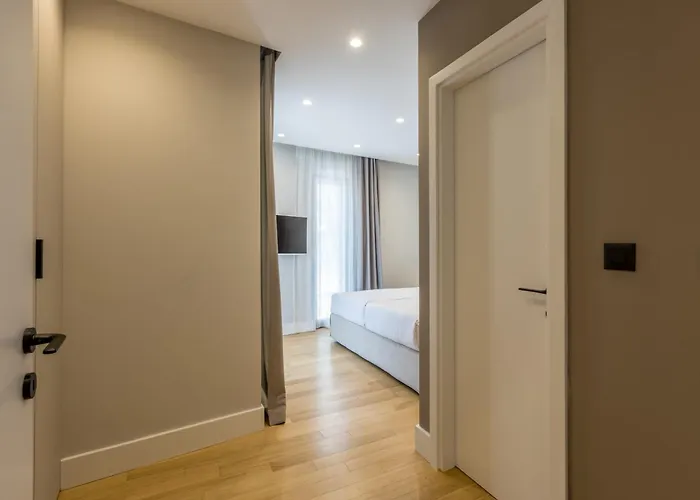 Beachfront Luxury Luce, Featuring A Heated Pool, Fitness Area, And Sauna Willa