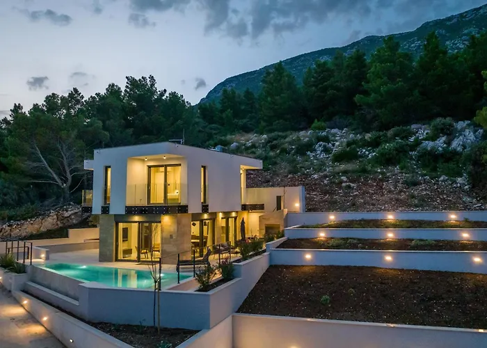 Beachfront Luxury Luce, Featuring A Heated Pool, Fitness Area, And Sauna